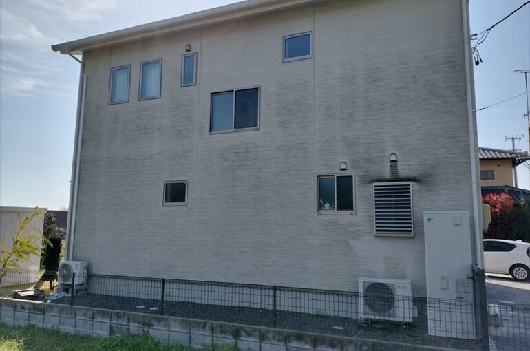 西山家外壁洗浄前_R