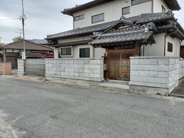 塀の洗浄後