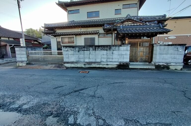 塀の洗浄前