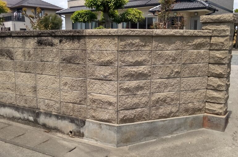 山﨑家ブロック塀洗浄後